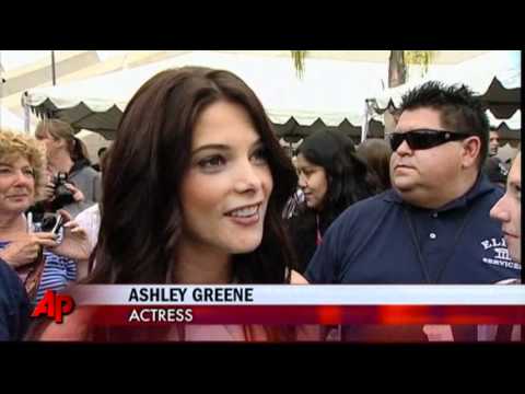 The Twilight Saga: Breaking Dawn Part 1 trailer
