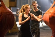 Divergent movie image 142021
