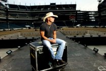 Kenny Chesney: Summer in 3D movie image 12675