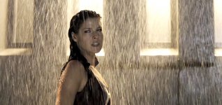 Ali Larter stars as Claire Redfield in Screen Gems' "Resident Evil: Afterlife". 19763 photo