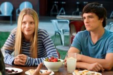 Mia Wasikowska and Josh Hutcherson star as Joni and Laser in "The Kids Are All Right". Photo Credit: Suzanne Tenner 22154 photo