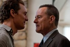 Mick Haller (Matthew McConaughey, left) and Detective Lankford (Bryan Cranston, right) in The Lincoln Lawyer. Photo credit: Saeed Adyani 35365 photo