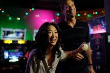 Gabby (Sandra Oh) and Howie (Aaron Eckhart) in Rabbit Hole. Photo credit: JoJo Whilden 36427 photo