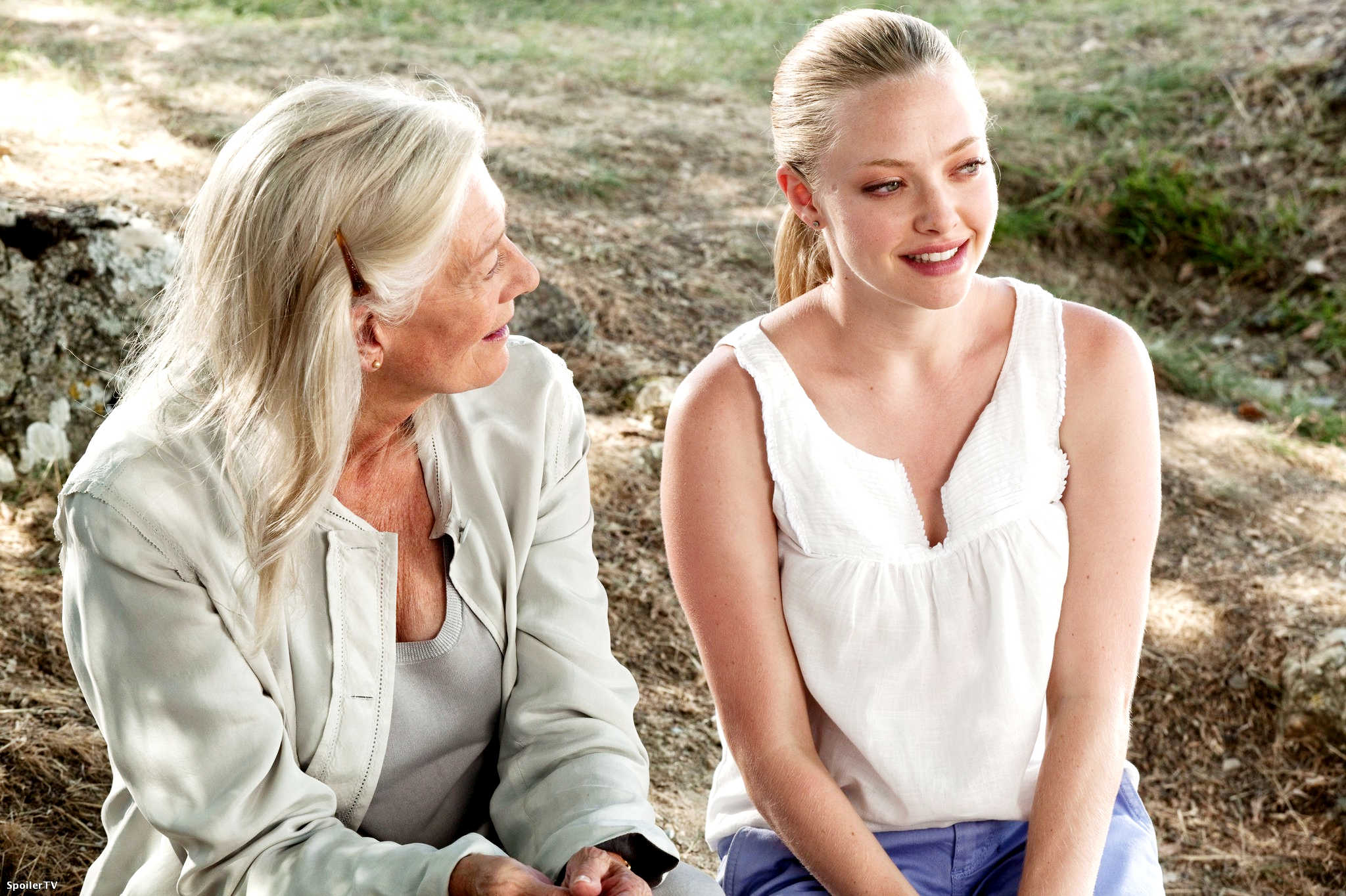  Vanessa Redgrave stars as Claire Wyman and Amanda Seyfried stars as Sophie in Summit Entertainment's &quot;Letters to Juliet&quot;. 