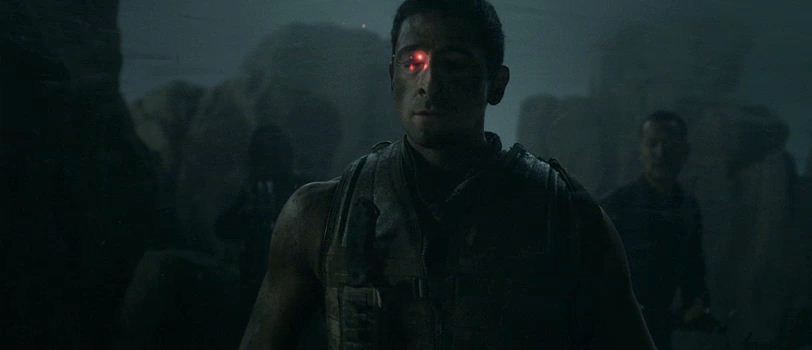  Only one Predator gunsight unlike the dozen or more seen in the trailer. Check out the related links section for an explanation.