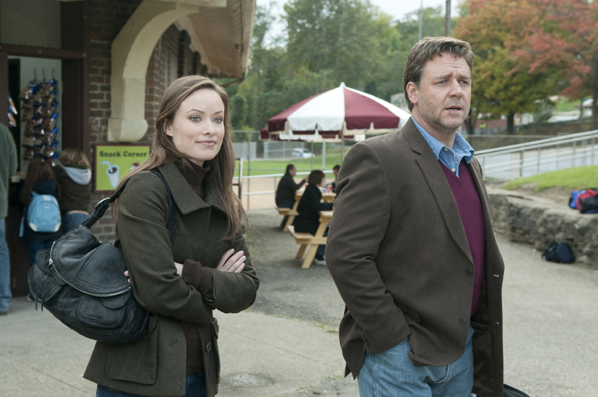  Nicole (Olivia Wilde) and John Brennan (Russell Crowe) in The Next Three Days. Photo credit: Phil Caruso