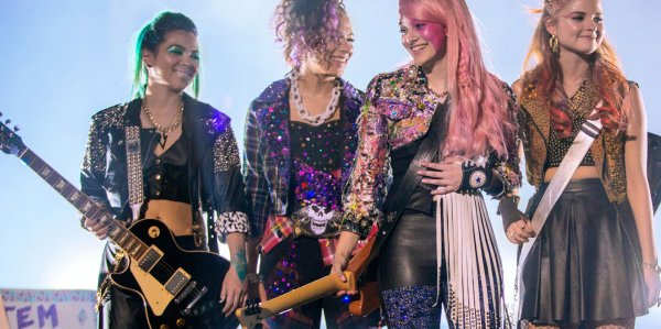 Jem and the Holograms (2015) movie photo - id 225275