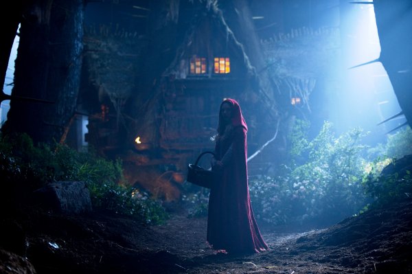 Red Riding Hood (2011) movie photo - id 37501