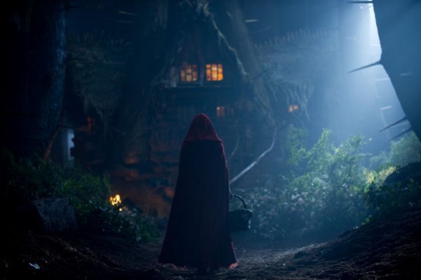 Red Riding Hood (2011) movie photo - id 40001