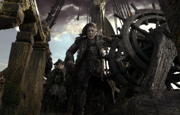 Pirates of the Caribbean: Dead Men Tell No Tales (2017) movie photo - id 429564