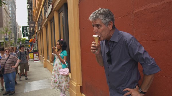 Roadrunner: A Film About Anthony Bourdain (2021) movie photo - id 592944