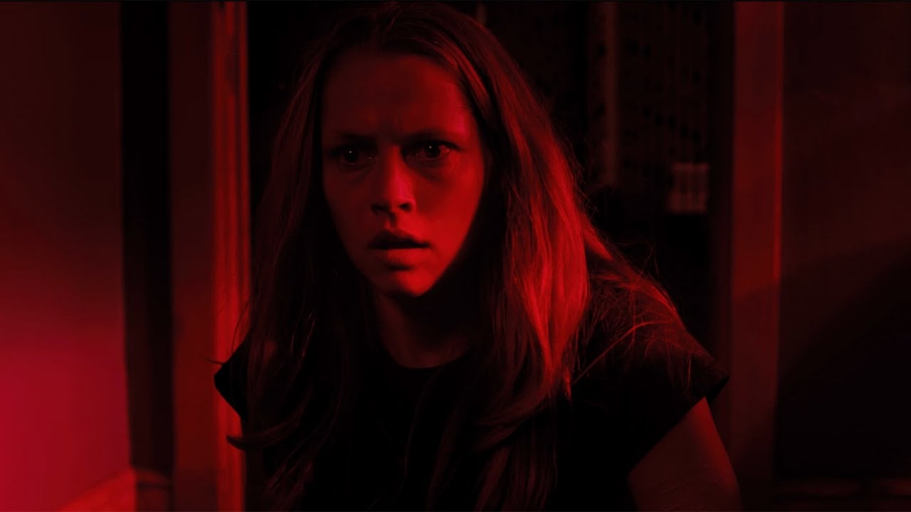 watch Lights Out Theatrical Trailer #2