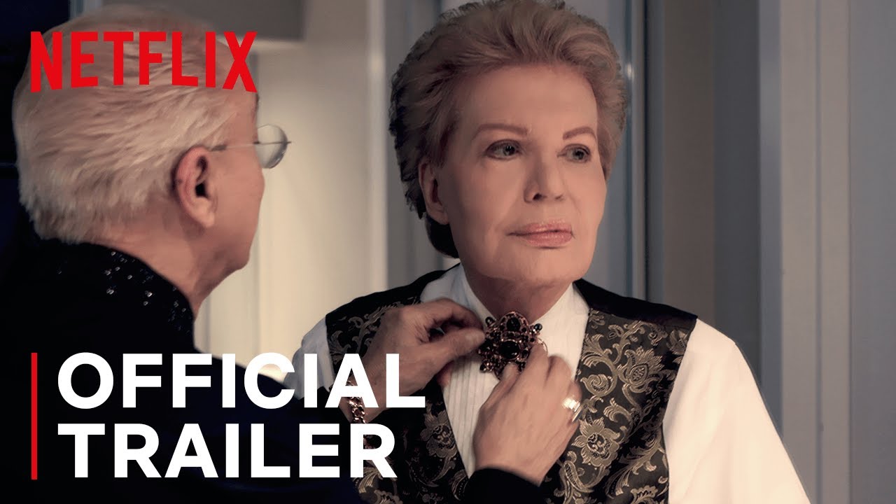watch Mucho Mucho Amor: The Legend of Walter Mercado Official Trailer