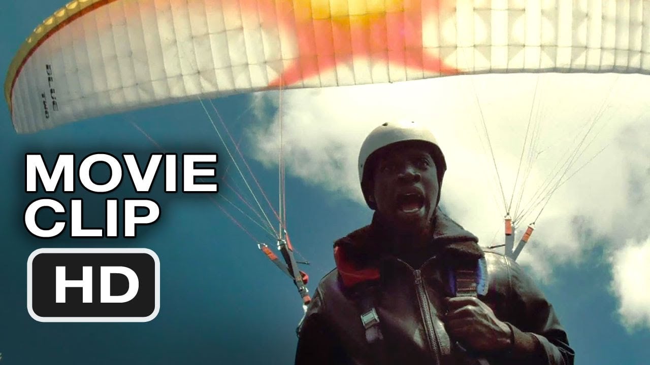 watch The Intouchables Video Clip: 'Parasailing'